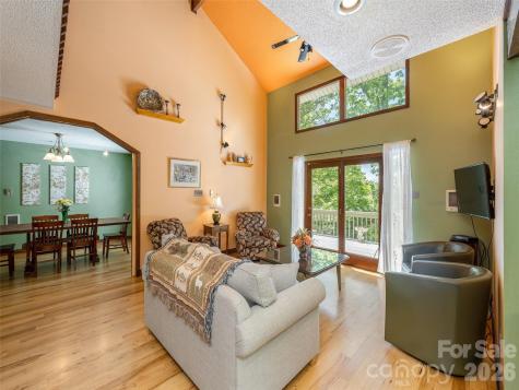 142 Sequoyah Hills Drive Fletcher NC 28732
