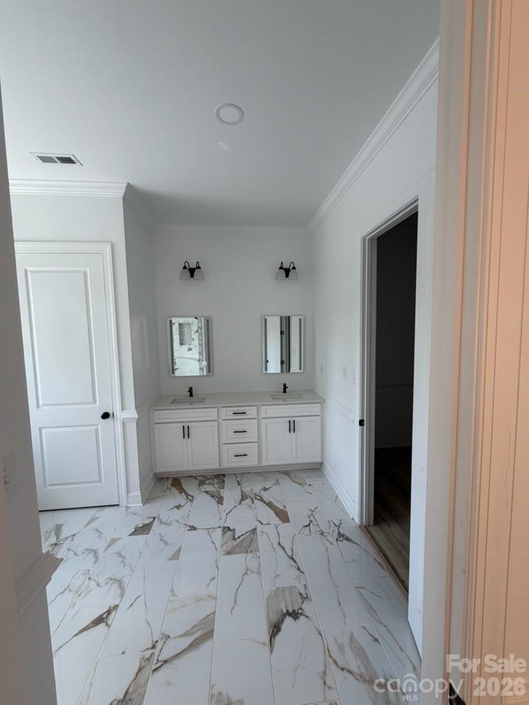 2038 Autumn Drive Kinston NC 28501
