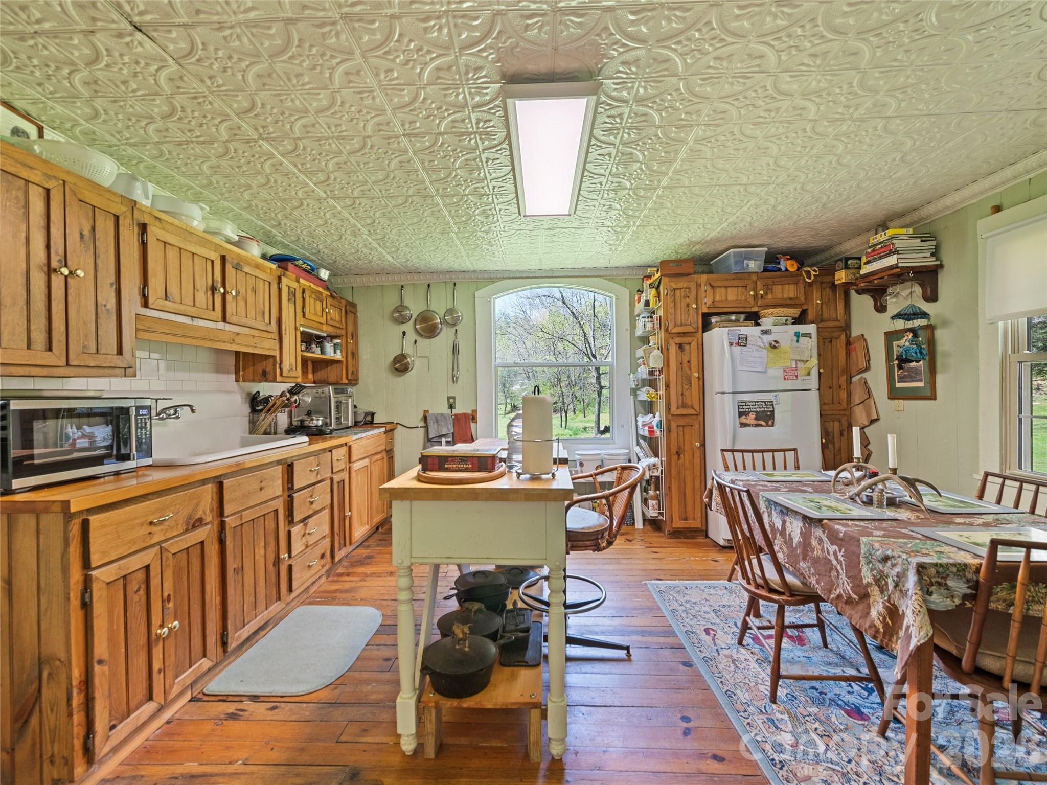 647 Indian Springs Road Clyde NC 28721