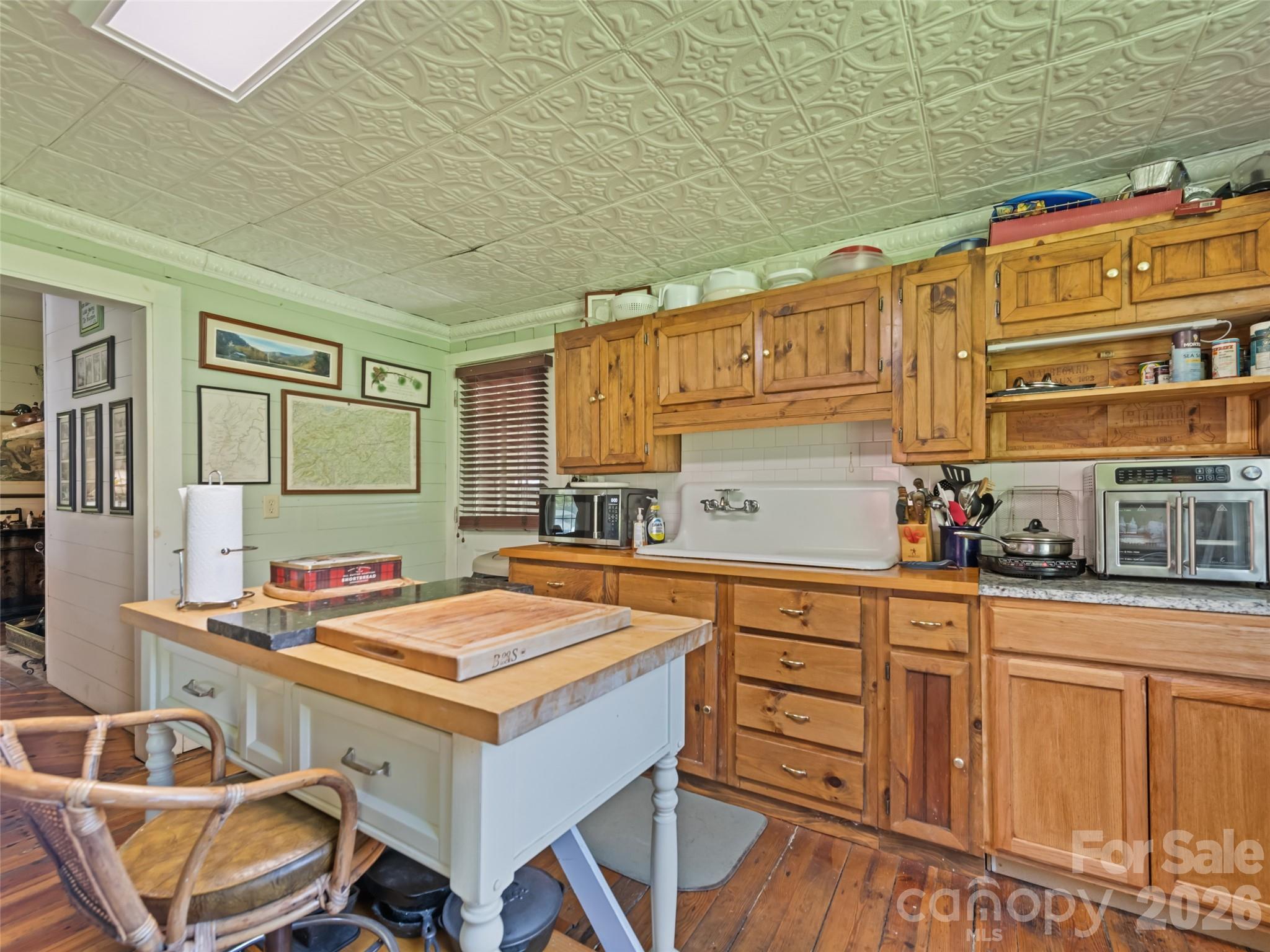 647 Indian Springs Road Clyde NC 28721