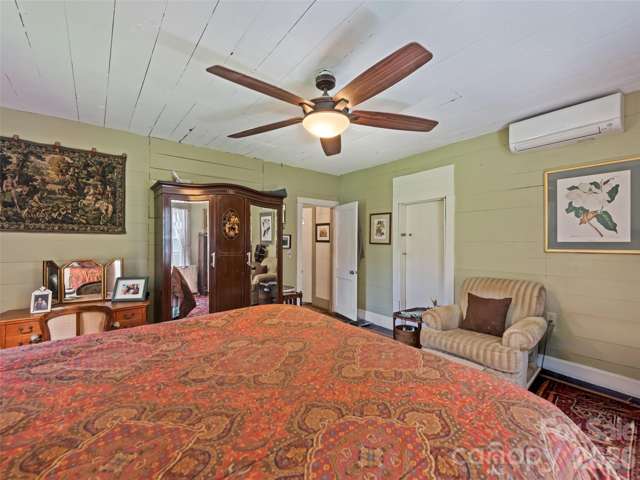 647 Indian Springs Road Clyde NC 28721