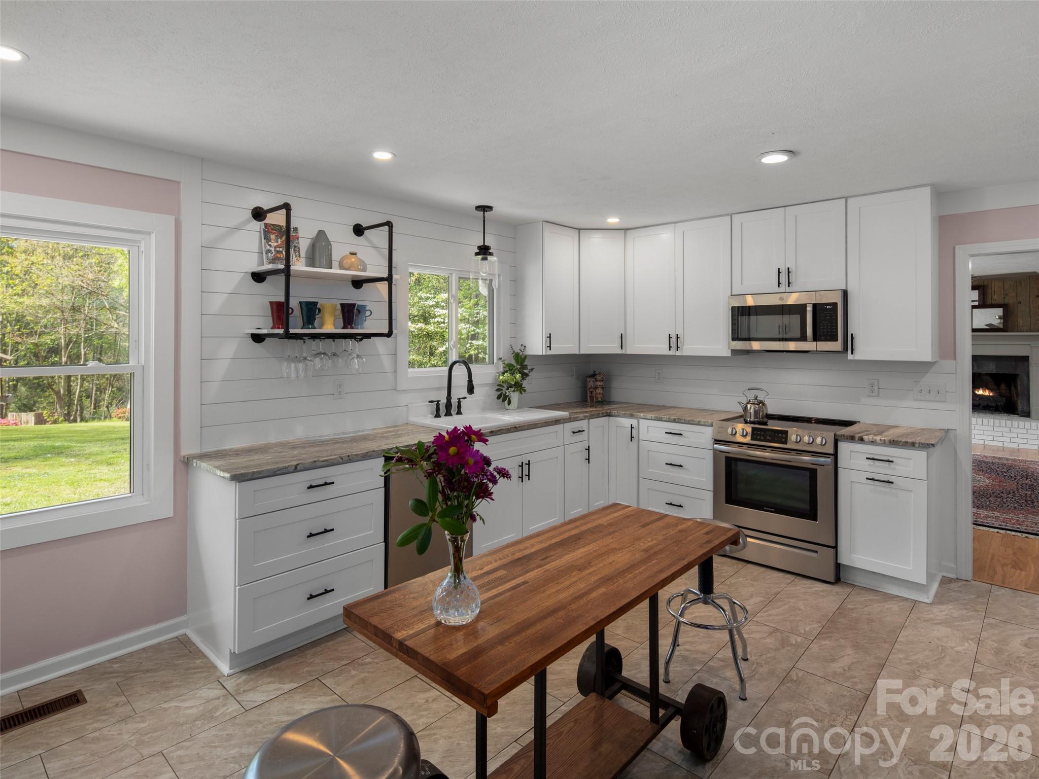 304 Wood Dale Drive Hendersonville NC 28791