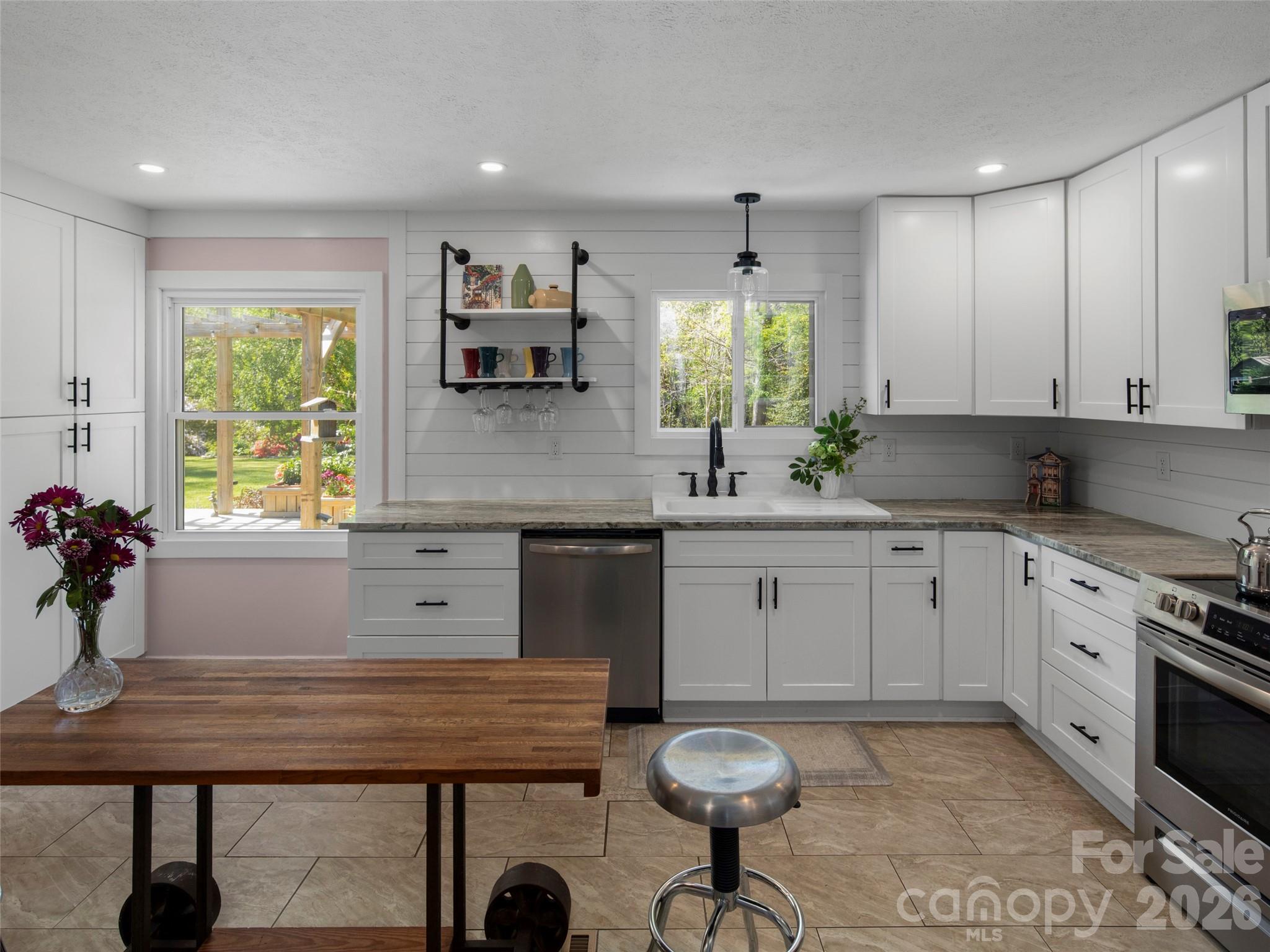 304 Wood Dale Drive Hendersonville NC 28791