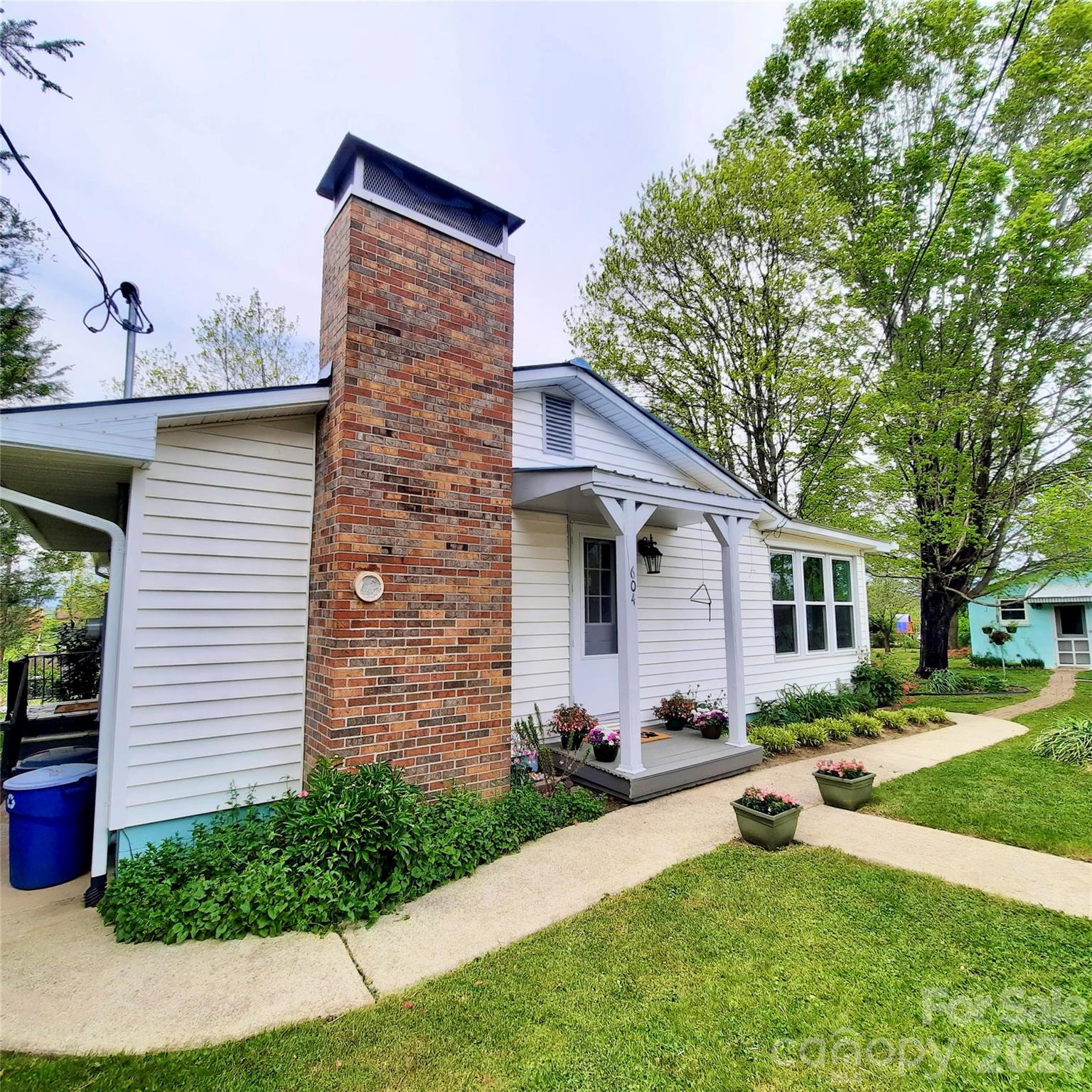604 Substation Street Hendersonville NC 28792