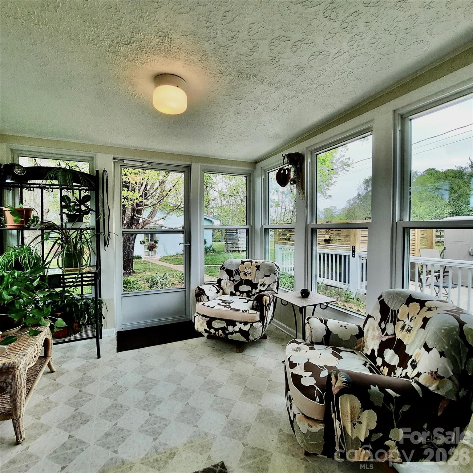 604 Substation Street Hendersonville NC 28792