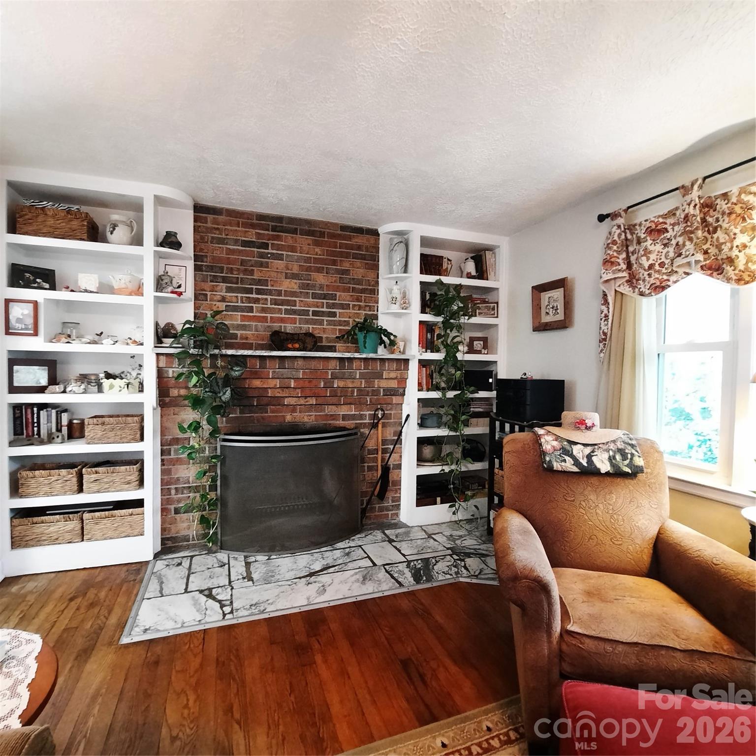 604 Substation Street Hendersonville NC 28792