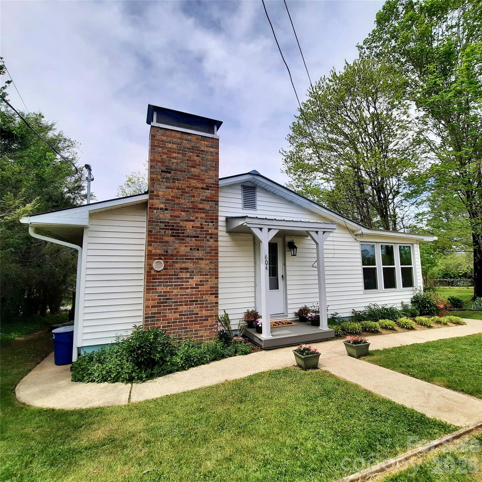 604 Substation Street Hendersonville NC 28792