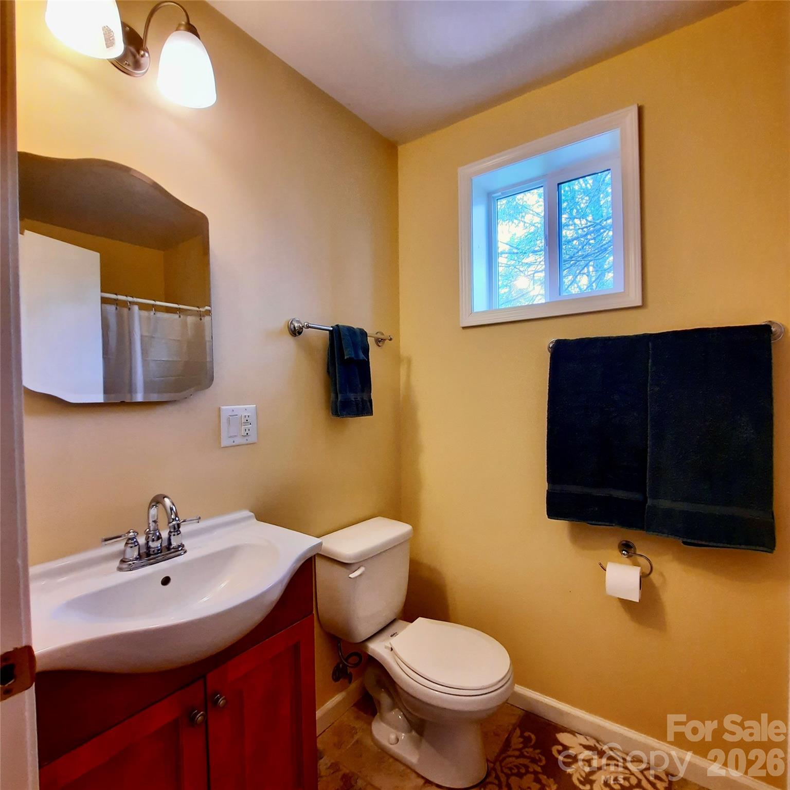 604 Substation Street Hendersonville NC 28792
