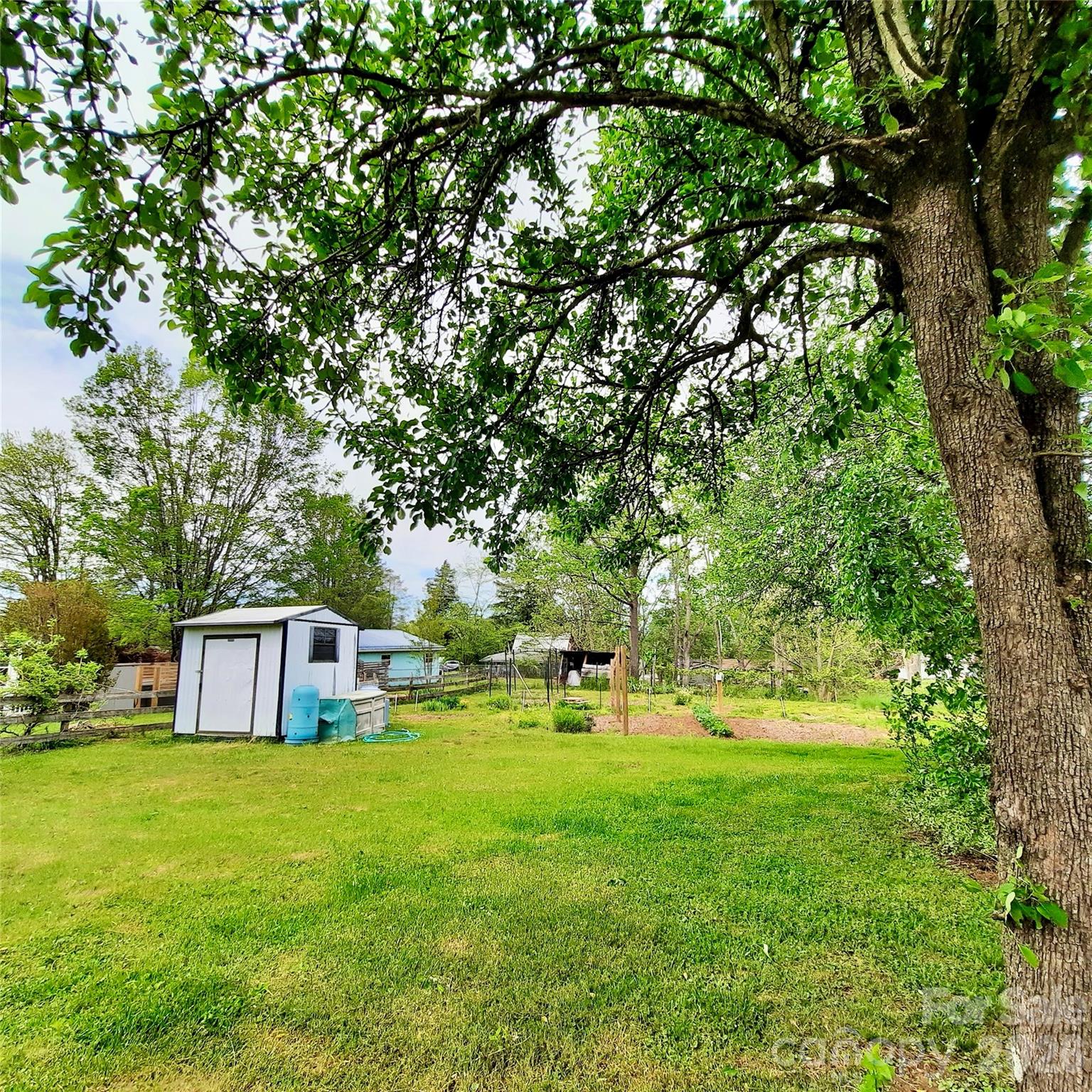 604 Substation Street Hendersonville NC 28792