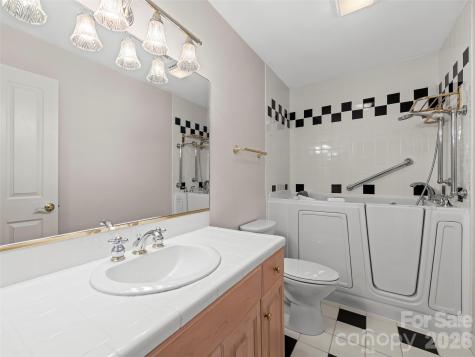 3 Fir Tree Lane Asheville NC 28803