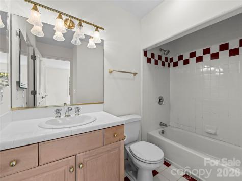 3 Fir Tree Lane Asheville NC 28803