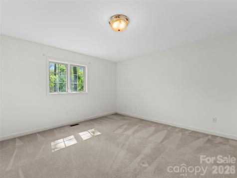 3 Fir Tree Lane Asheville NC 28803