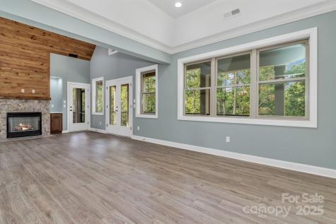 926 Settlers Trail Mars Hill NC 28754