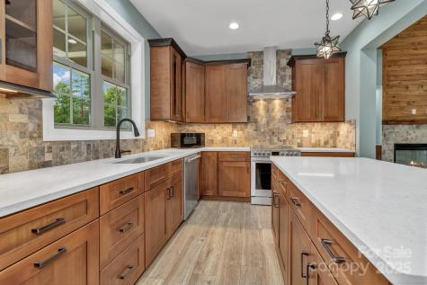 926 Settlers Trail Mars Hill NC 28754