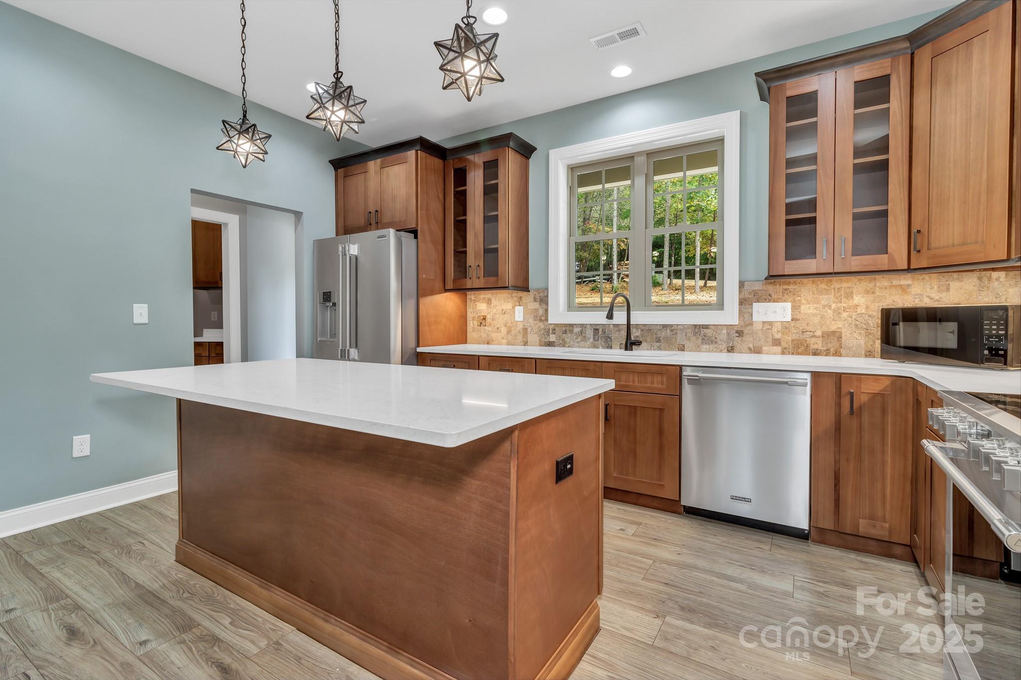 926 Settlers Trail Mars Hill NC 28754