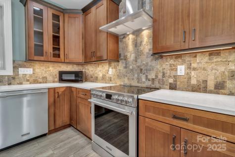 926 Settlers Trail Mars Hill NC 28754