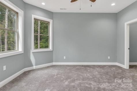 926 Settlers Trail Mars Hill NC 28754