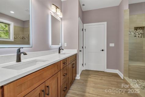 926 Settlers Trail Mars Hill NC 28754