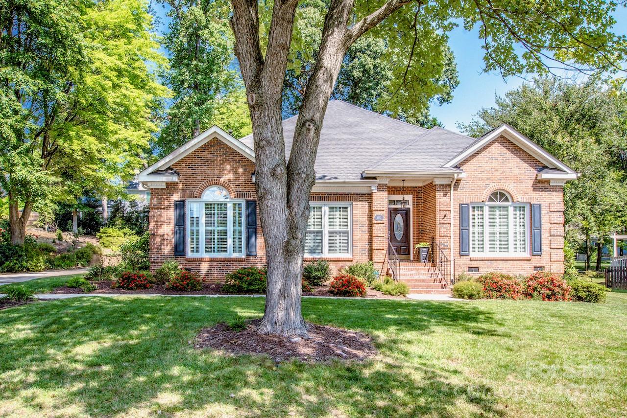 110 Bridgeport Drive Mooresville NC 28117