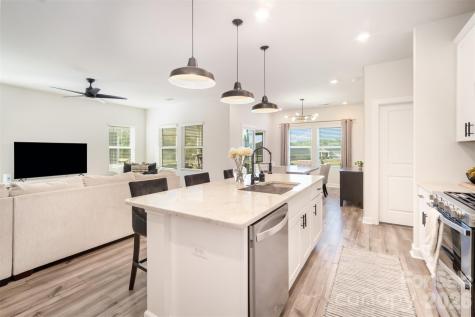 4424 Bright Road Charlotte NC 28214
