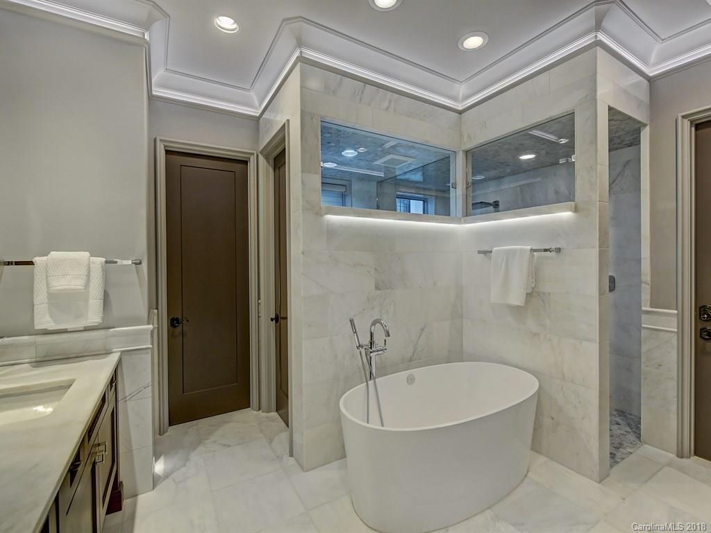 5924 Saint John Lane Charlotte NC 28210