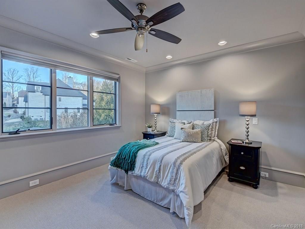 5924 Saint John Lane Charlotte NC 28210