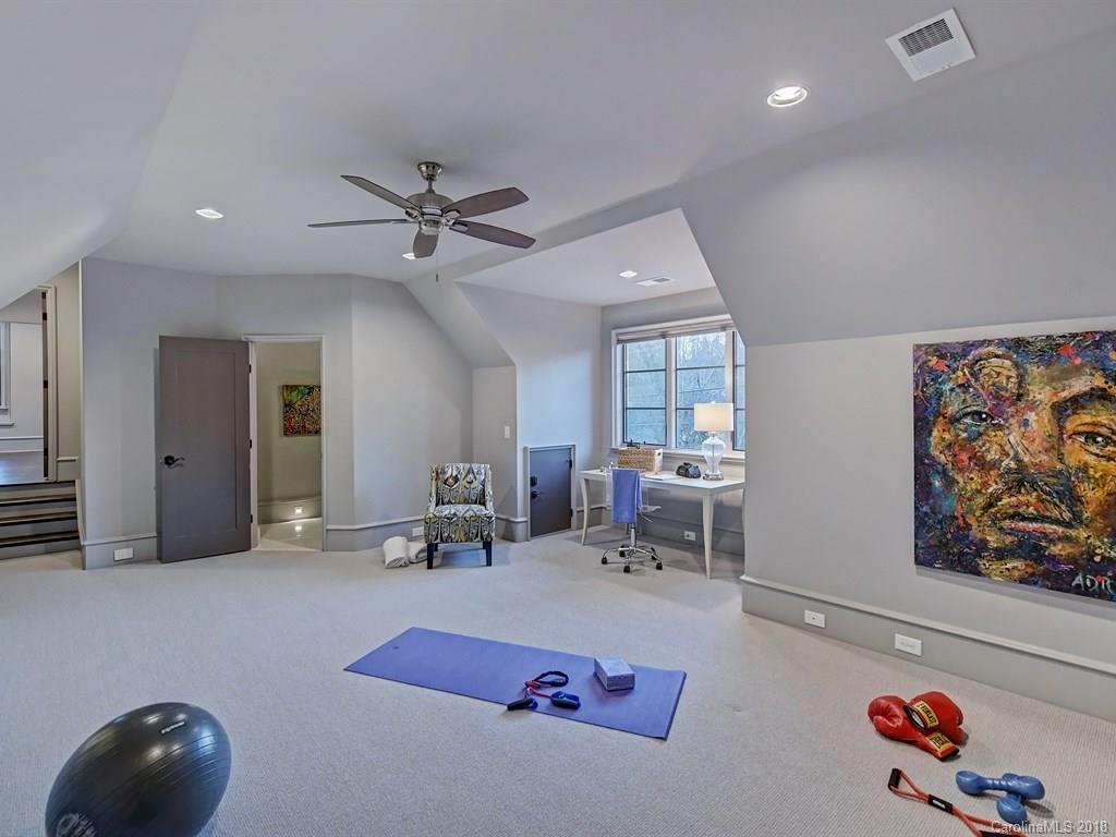 5924 Saint John Lane Charlotte NC 28210