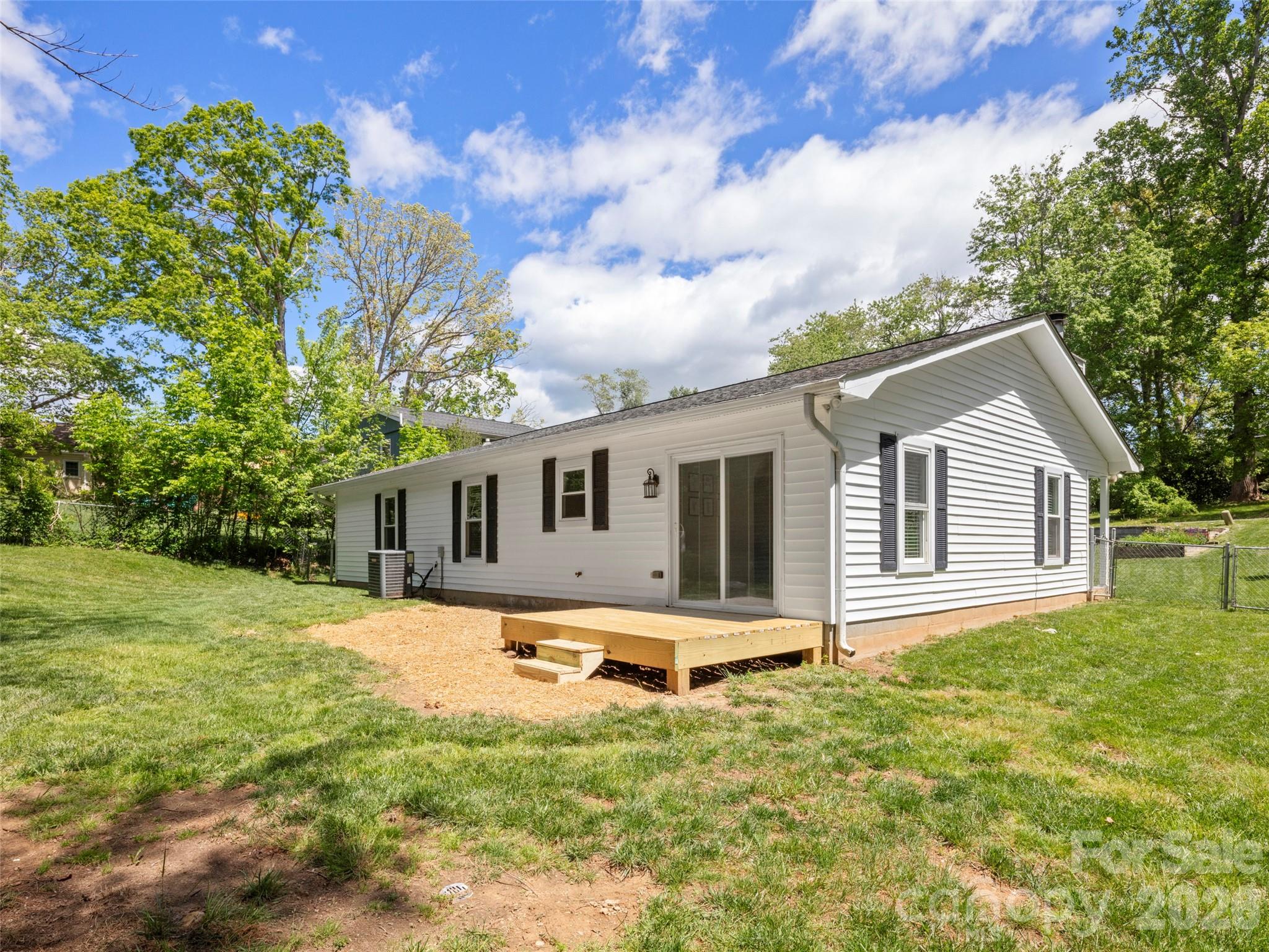 224 Clover Drive Fletcher NC 28732