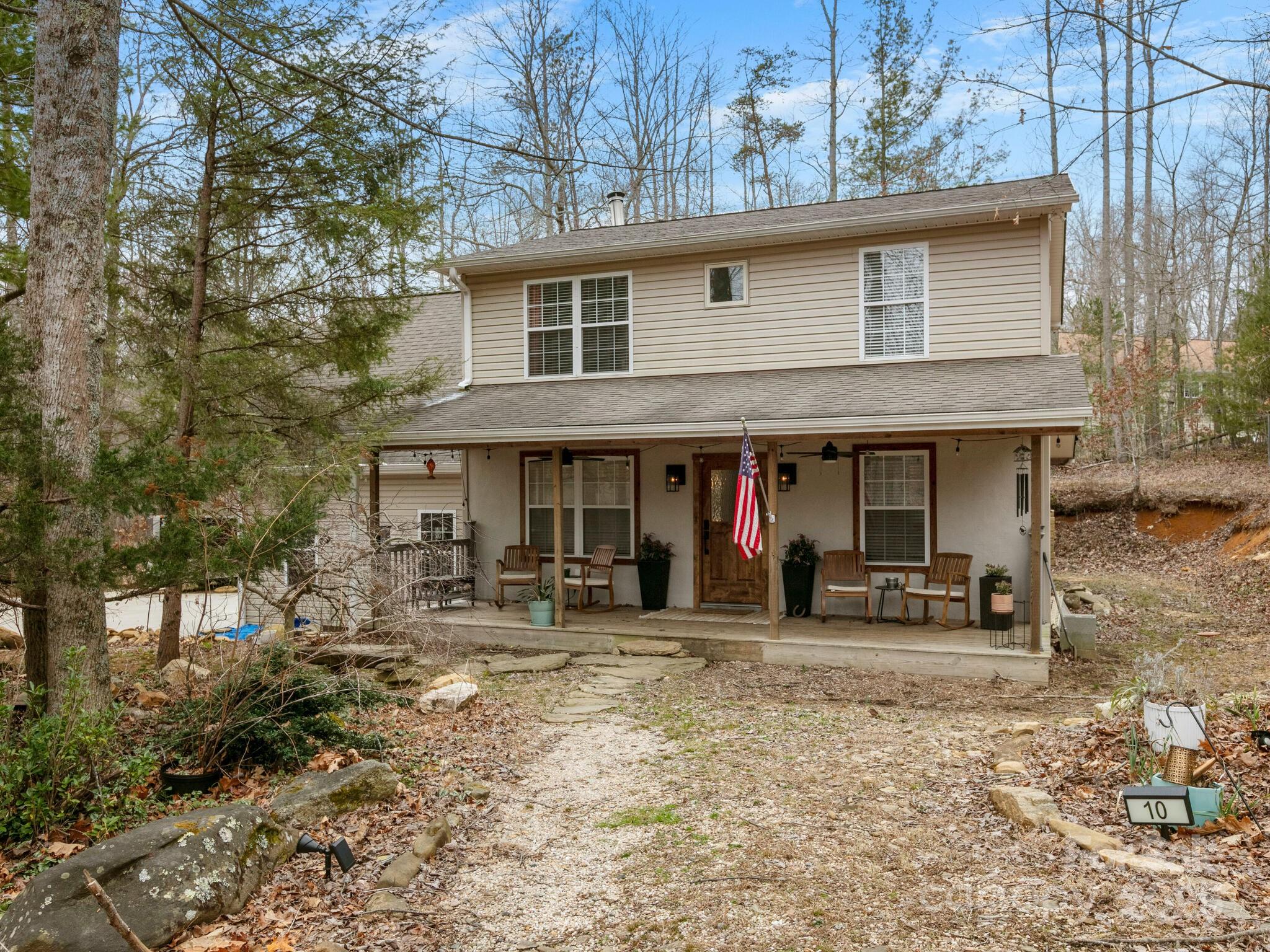 10 Bear Trail Fairview NC 28730