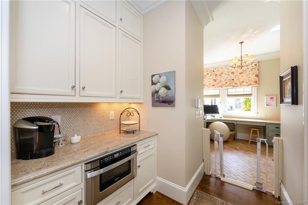 2519 Maybank Drive Charlotte NC 28211