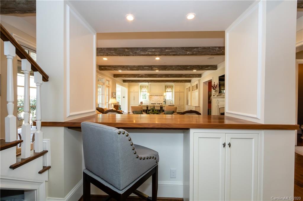 2519 Maybank Drive Charlotte NC 28211