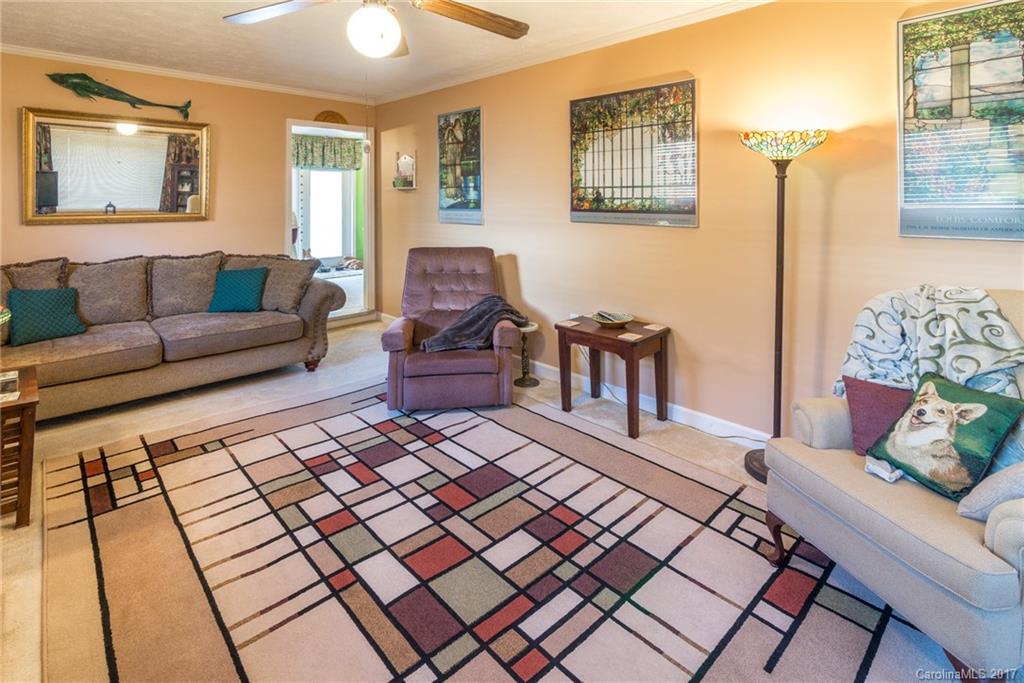 34 Sunset Drive Swannanoa NC 28778