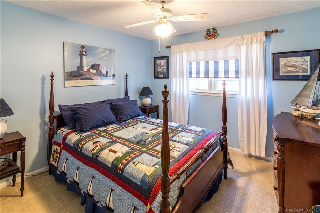 34 Sunset Drive Swannanoa NC 28778