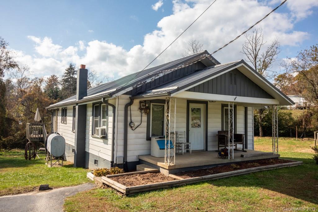 235 Dogwood Road Candler NC 28715