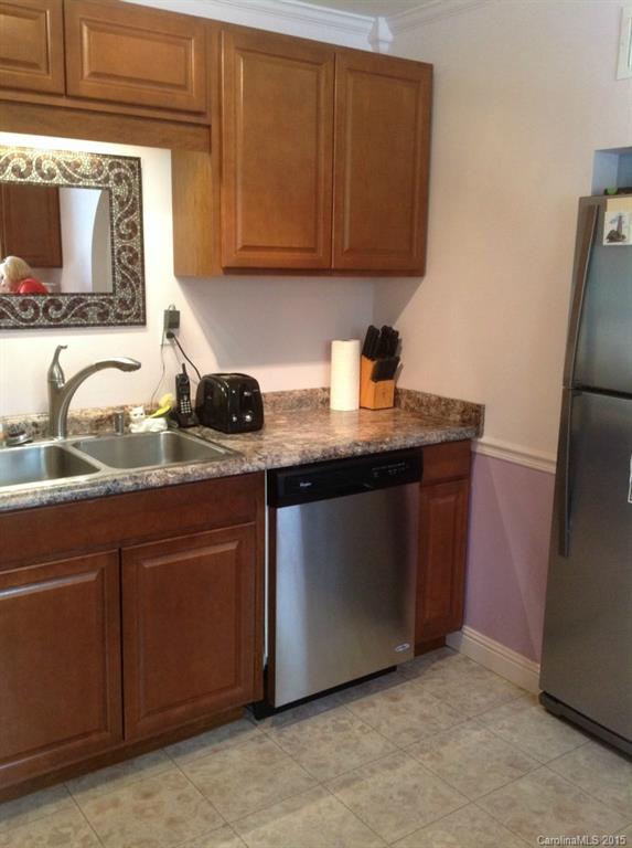 3700 Tipperary Place Charlotte NC 28215