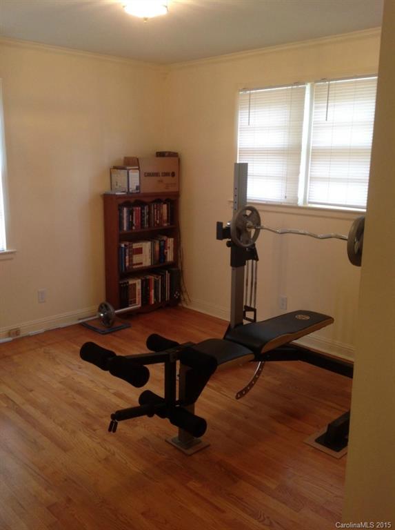 3700 Tipperary Place Charlotte NC 28215