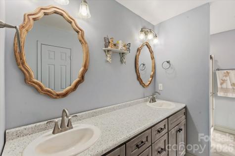 810 Mount Hebron Road Old Fort NC 28762