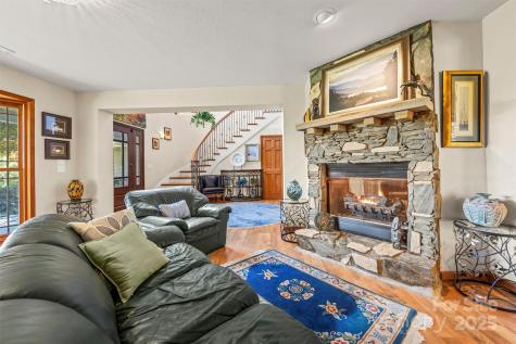 336 Berry Lane Bryson City NC 28713