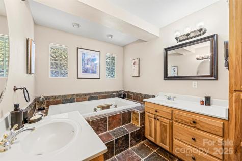 336 Berry Lane Bryson City NC 28713
