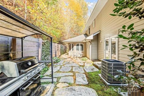336 Berry Lane Bryson City NC 28713