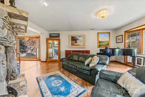 336 Berry Lane Bryson City NC 28713