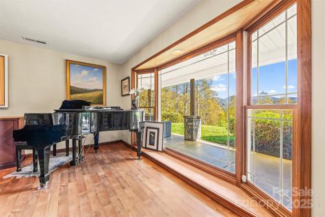336 Berry Lane Bryson City NC 28713