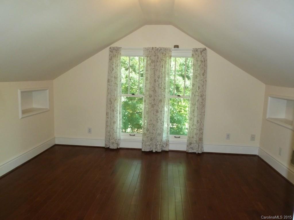 2022 Dartmouth Place Charlotte NC 28207