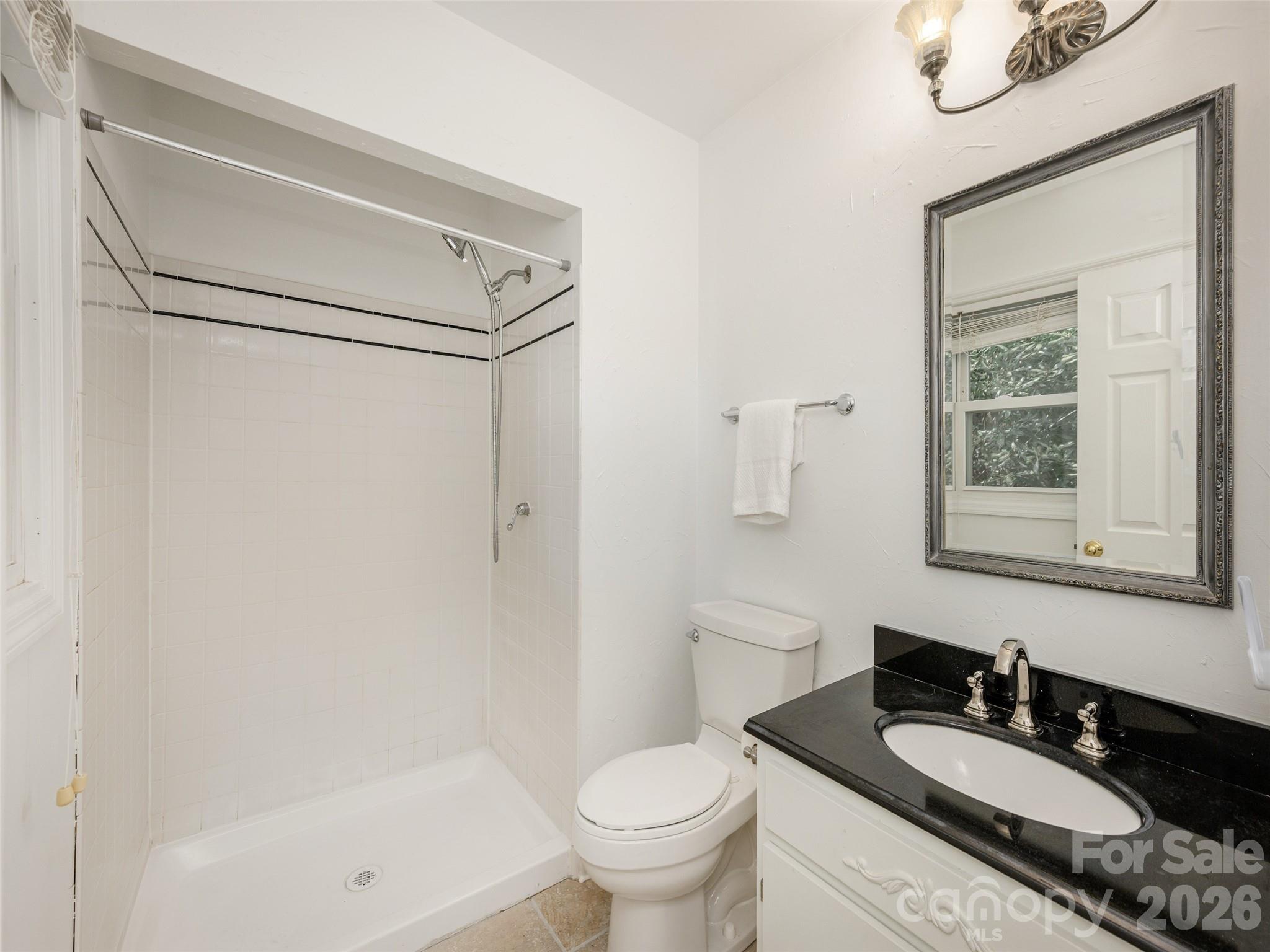 40 Fieldcrest Road Arden NC 28704