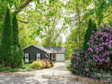40 Fieldcrest Road Arden NC 28704
