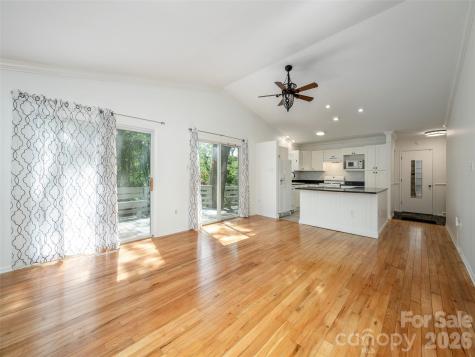 40 Fieldcrest Road Arden NC 28704