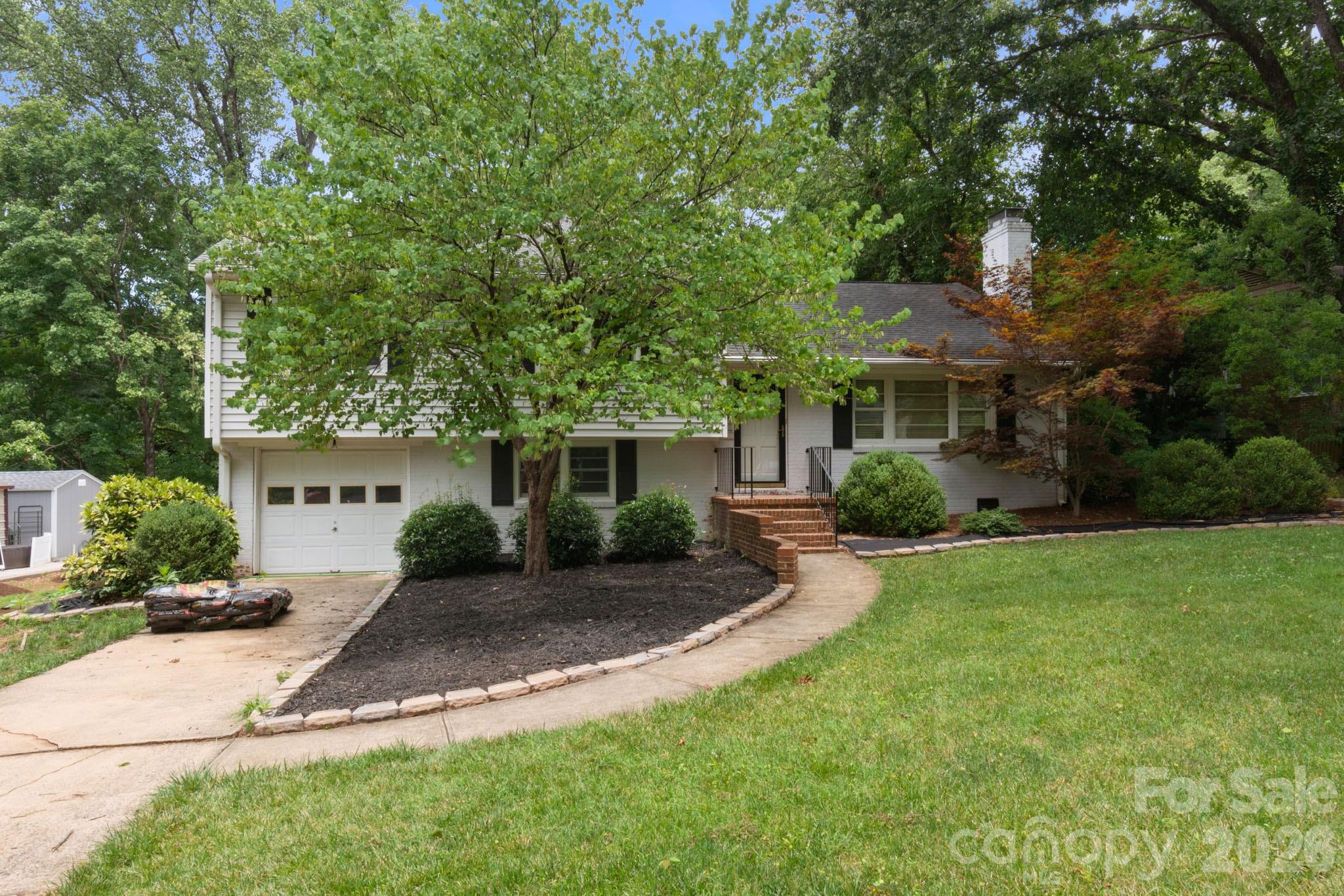 4215 Chelmsford Road Charlotte NC 28211