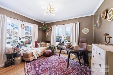 32 Florida Place Asheville NC 28806