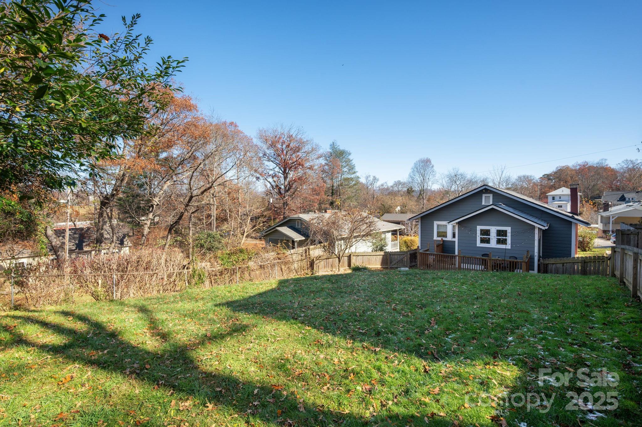 32 Florida Place Asheville NC 28806