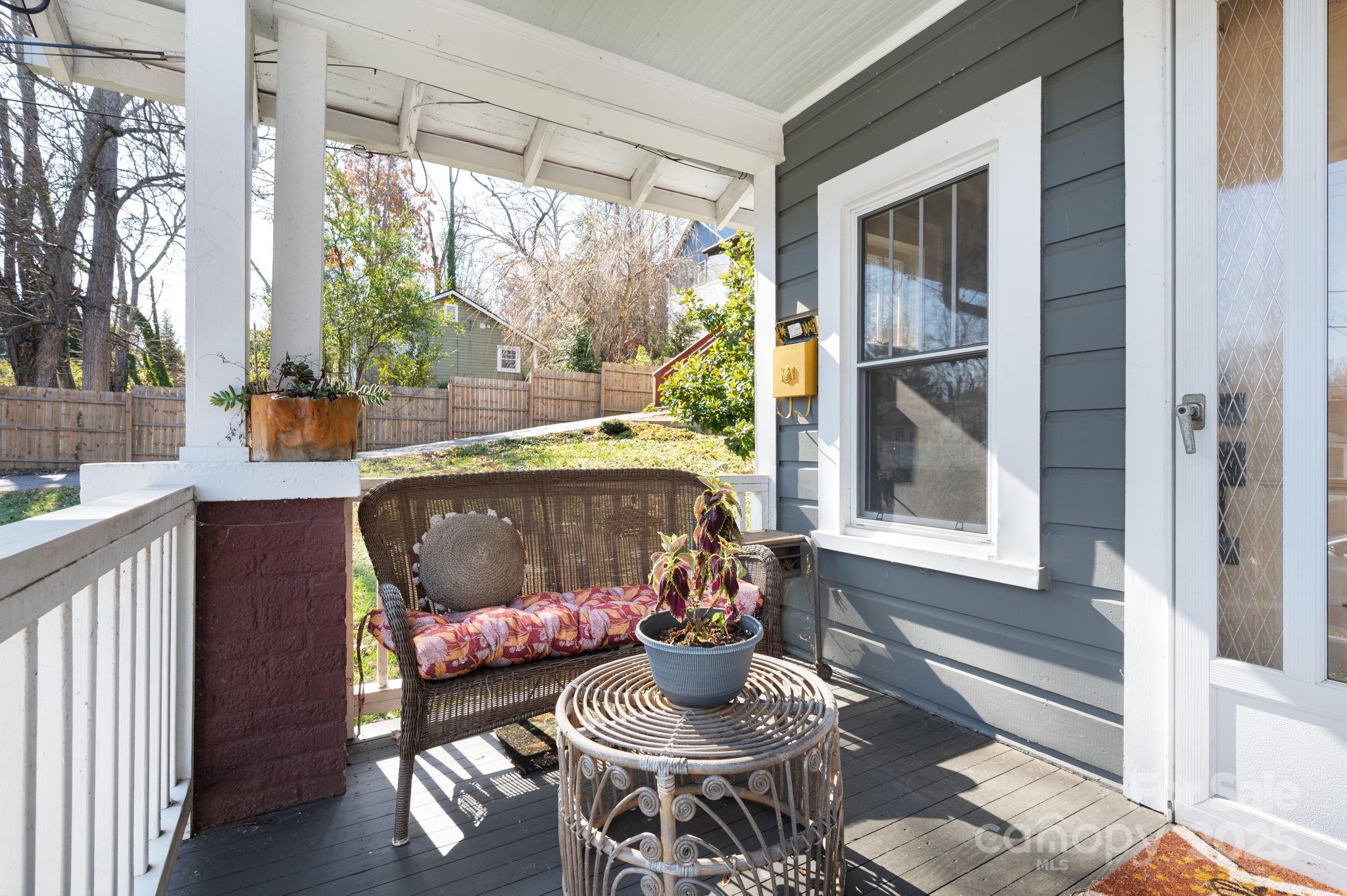 32 Florida Place Asheville NC 28806